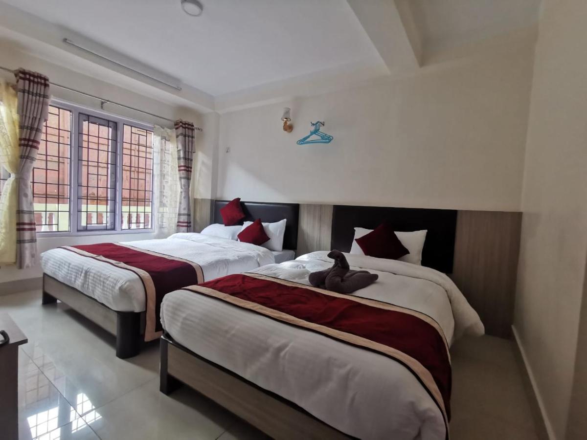 Om Bramha Hotel Kathmandu Bagian luar foto