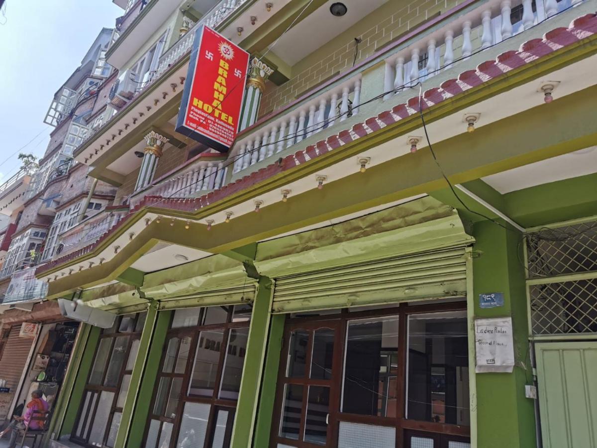 Om Bramha Hotel Kathmandu Bagian luar foto