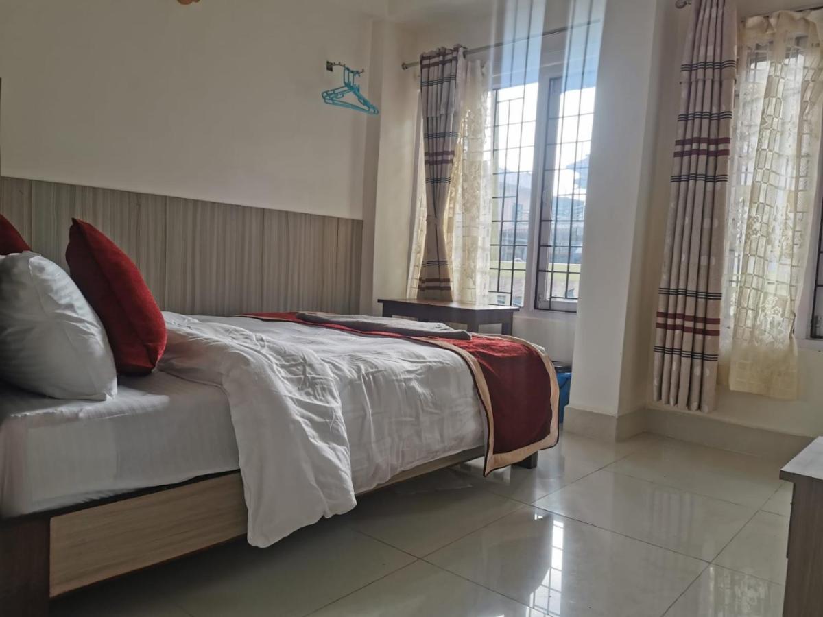 Om Bramha Hotel Kathmandu Bagian luar foto