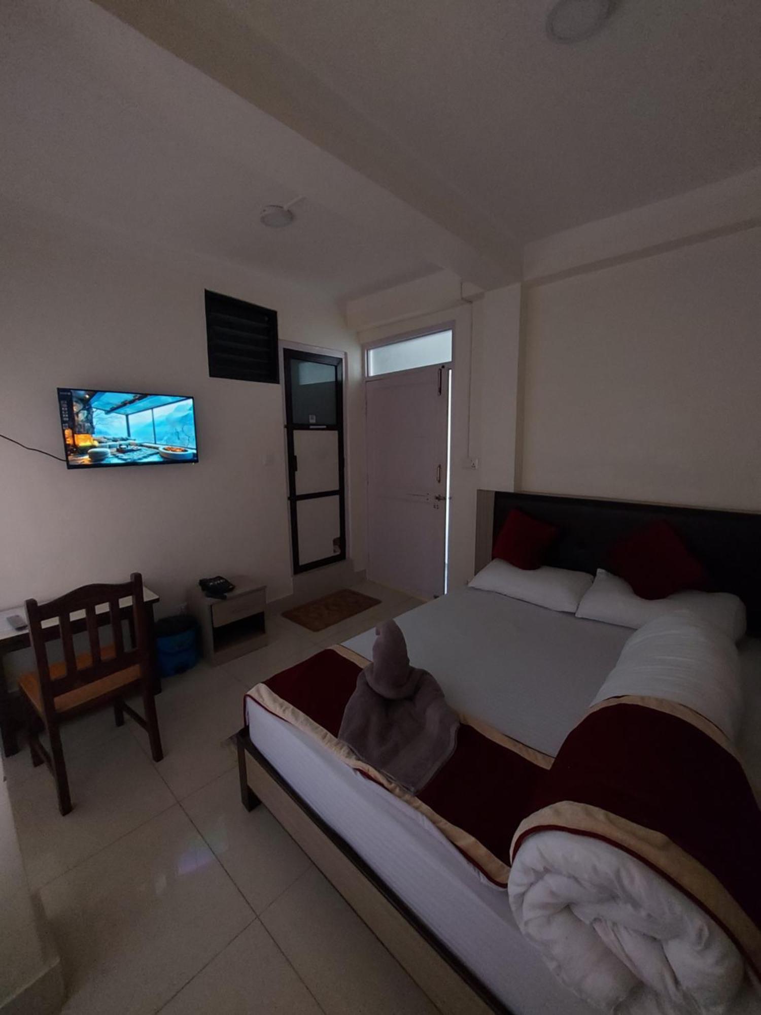 Om Bramha Hotel Kathmandu Bagian luar foto
